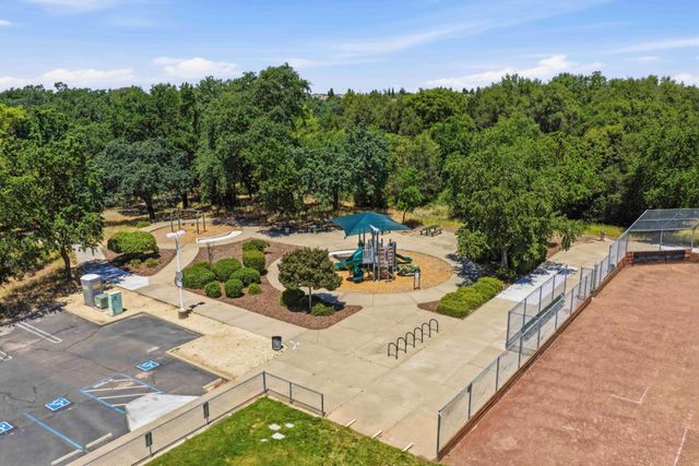 1869 Tuscan Grove Cir, Roseville, CA 95747