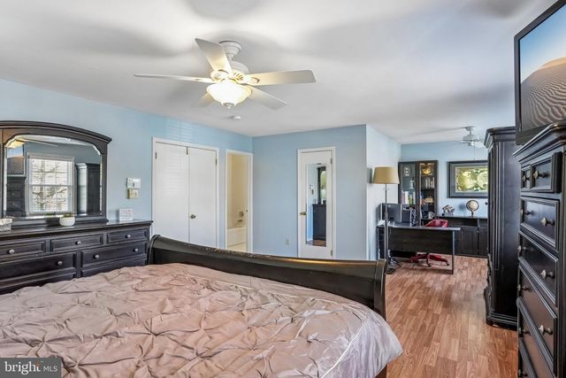 19 REGENCY CT, Marlton, NJ 08053