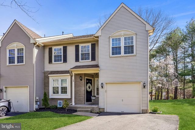 19 REGENCY CT, Marlton, NJ 08053