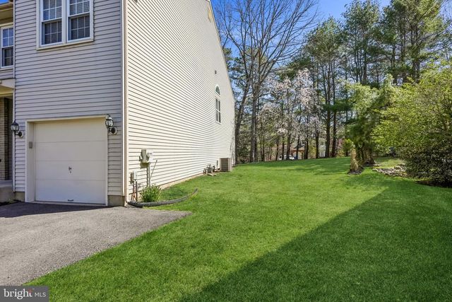 19 REGENCY CT, Marlton, NJ 08053