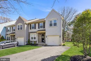 19 REGENCY CT, Marlton, NJ 08053
