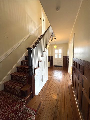 39 Walcott Avenue, Jamestown, RI 02835