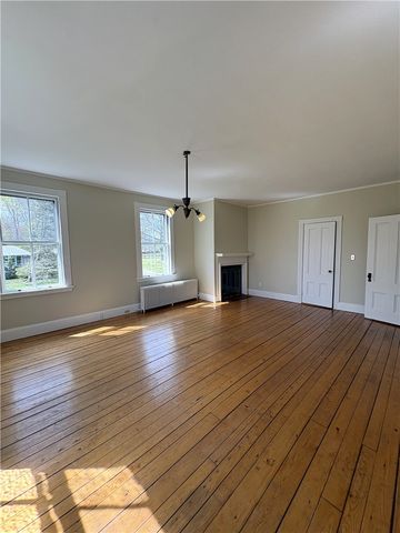 39 Walcott Avenue, Jamestown, RI 02835