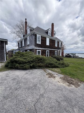 39 Walcott Avenue, Jamestown, RI 02835