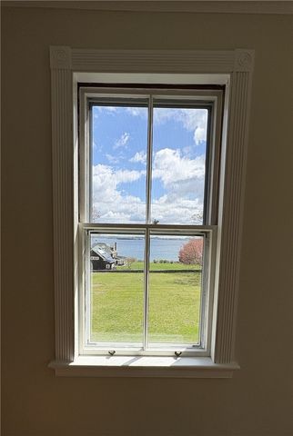 39 Walcott Avenue, Jamestown, RI 02835