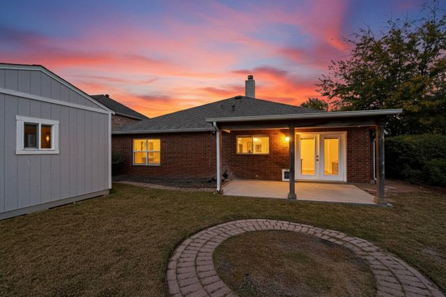 328 Cortland Circle, Roanoke, TX 76262