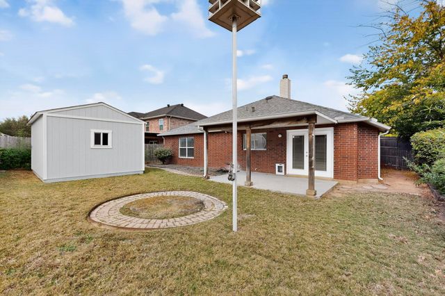 328 Cortland Circle, Roanoke, TX 76262