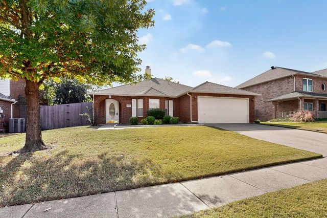 328 Cortland Circle, Roanoke, TX 76262