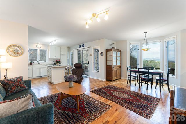 168 Skyview Circle, Asheville, NC 28804