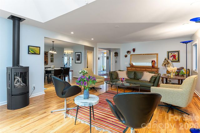 168 Skyview Circle, Asheville, NC 28804