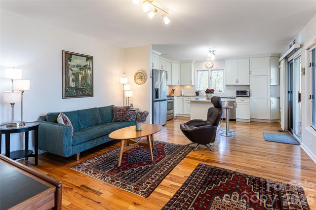 168 Skyview Circle, Asheville, NC 28804