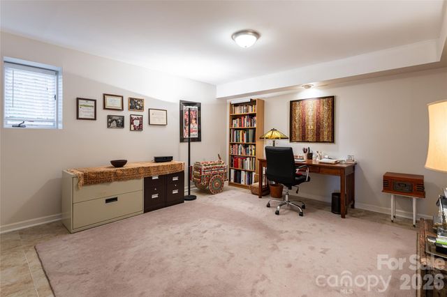 168 Skyview Circle, Asheville, NC 28804