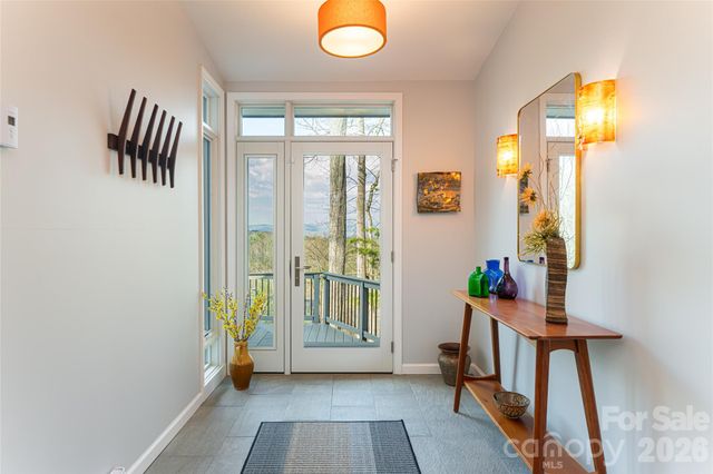 168 Skyview Circle, Asheville, NC 28804