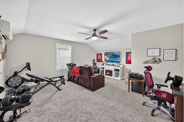 102 Albatross Ct, La Vergne, TN 37086