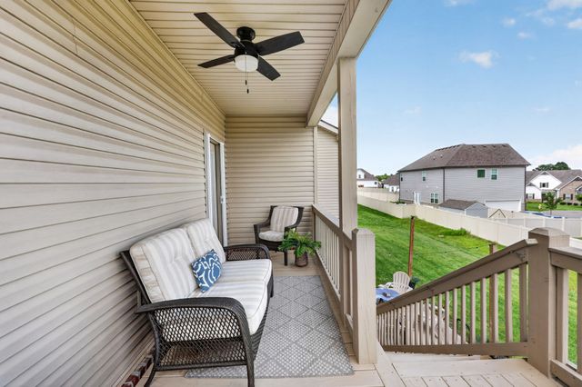 102 Albatross Ct, La Vergne, TN 37086