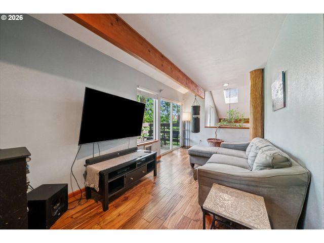 19655 SUN Cir, West Linn, OR 97068