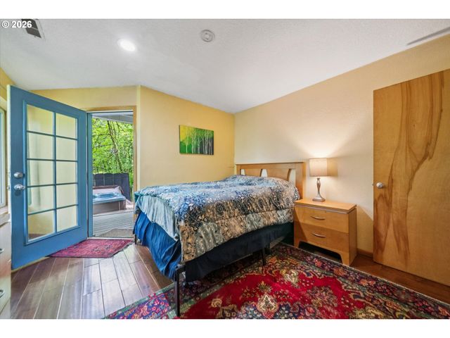 19655 SUN Cir, West Linn, OR 97068