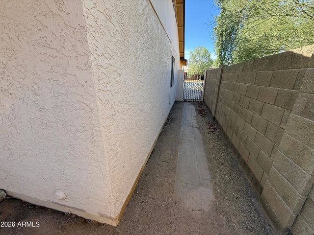 7338 E DIAMOND Avenue, Mesa, AZ 85208