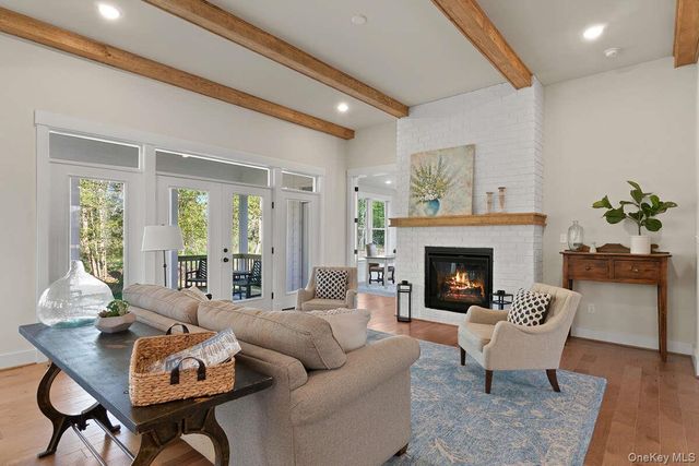 3 Bear Hollow Lane, Hyde Park, NY 12538