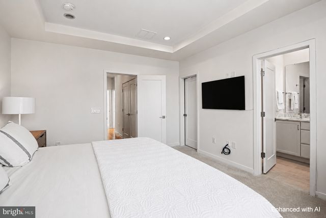 7382 MAGARITY RD, Mclean, VA 22102
