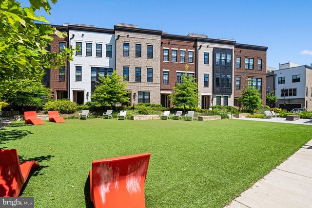 7382 MAGARITY RD, Mclean, VA 22102
