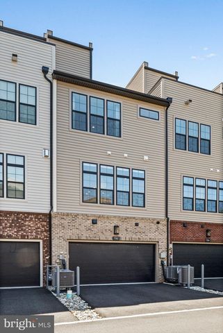 7382 MAGARITY RD, Mclean, VA 22102