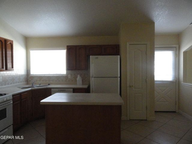 2321 JOSHUA LOUIS Drive, El Paso, TX 79938