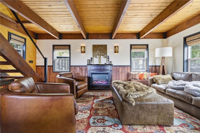 170 Fir Terrace, Cedar Glen, CA 92321