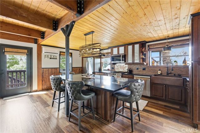 170 Fir Terrace, Cedar Glen, CA 92321