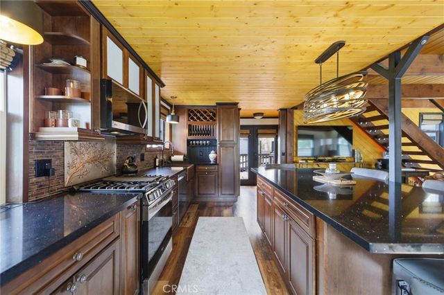 170 Fir Terrace, Cedar Glen, CA 92321