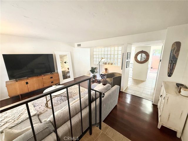 27511 Endeavor Street, Agoura Hills, CA 91301