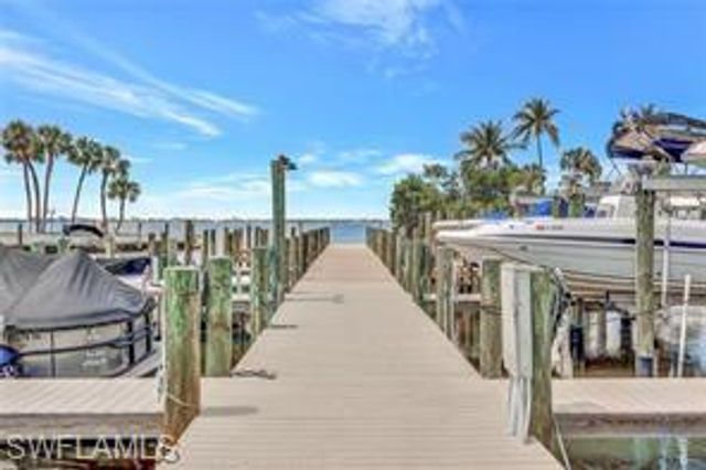 7077 Quail Run CT E # A16, Fort Myers, FL 33908