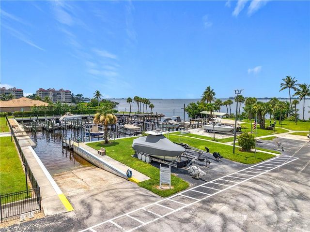 7077 Quail Run CT E # A16, Fort Myers, FL 33908
