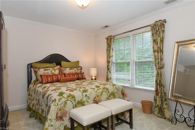 2405 Glen Cove Way, High Point, NC 27265
