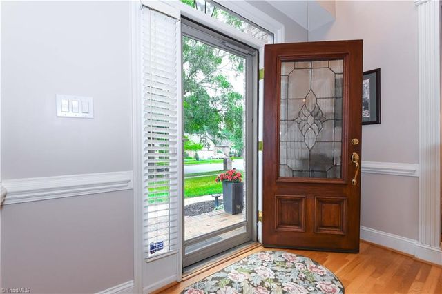 2405 Glen Cove Way, High Point, NC 27265