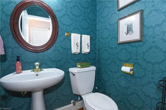 2405 Glen Cove Way, High Point, NC 27265