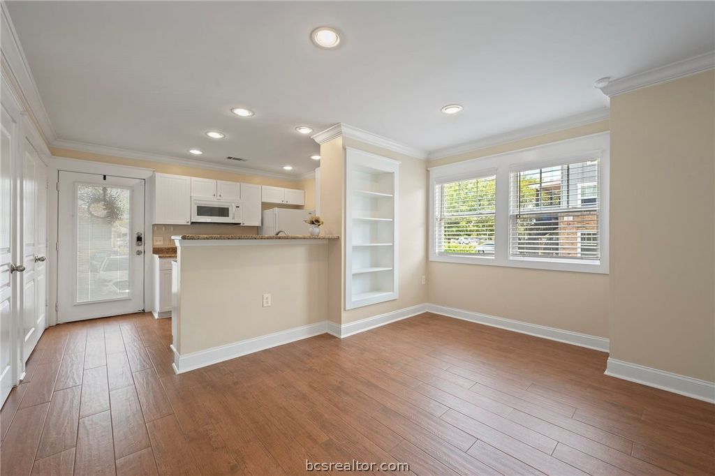 1725 Harvey Mitchell Parkway S 512, College Station, TX 77840 — photo 5