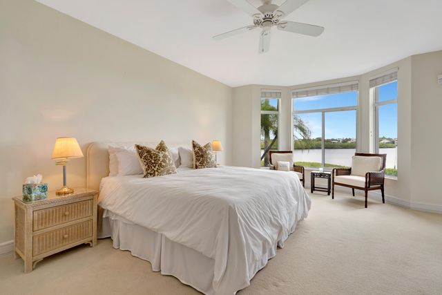 2704 Captains Way, Jupiter, FL 33477