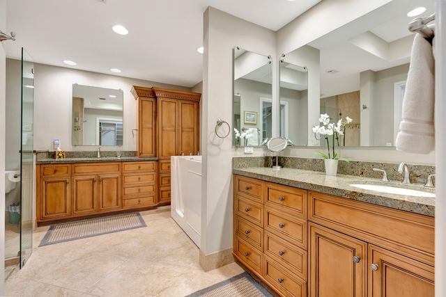 2704 Captains Way, Jupiter, FL 33477