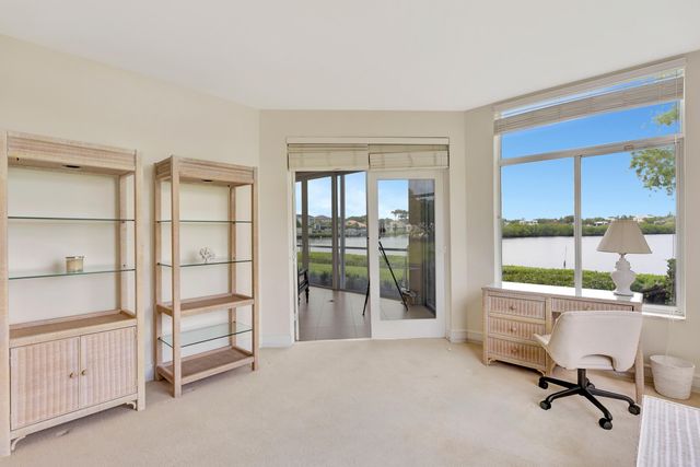2704 Captains Way, Jupiter, FL 33477