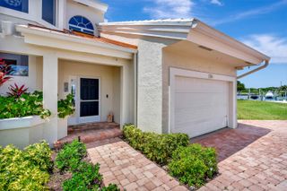 2704 Captains Way, Jupiter, FL 33477
