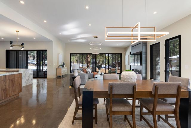 11761 Bottcher Loop, Truckee, CA 96161