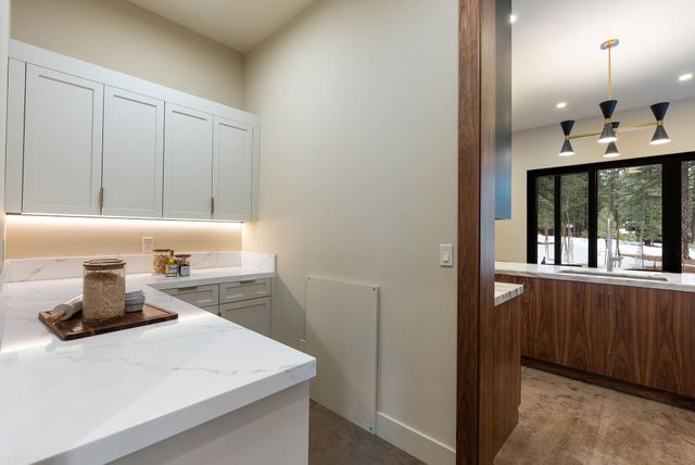 11761 Bottcher Loop, Truckee, CA 96161