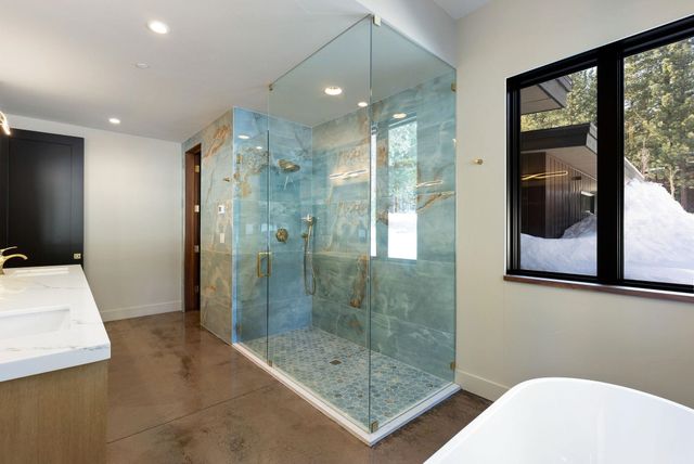 11761 Bottcher Loop, Truckee, CA 96161