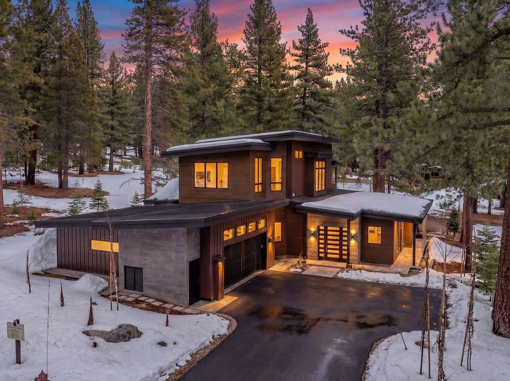 11761 Bottcher Loop, Truckee, CA 96161