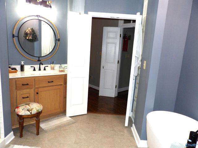 390 Indian Lake Drive, Rainbow City, AL 35906