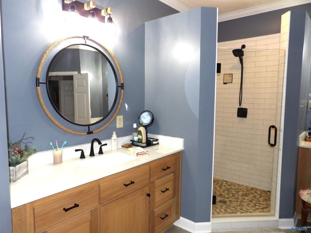 390 Indian Lake Drive, Rainbow City, AL 35906