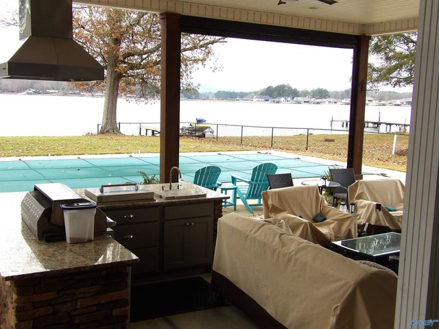 390 Indian Lake Drive, Rainbow City, AL 35906