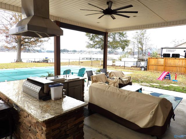 390 Indian Lake Drive, Rainbow City, AL 35906