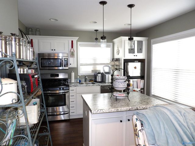 390 Indian Lake Drive, Rainbow City, AL 35906